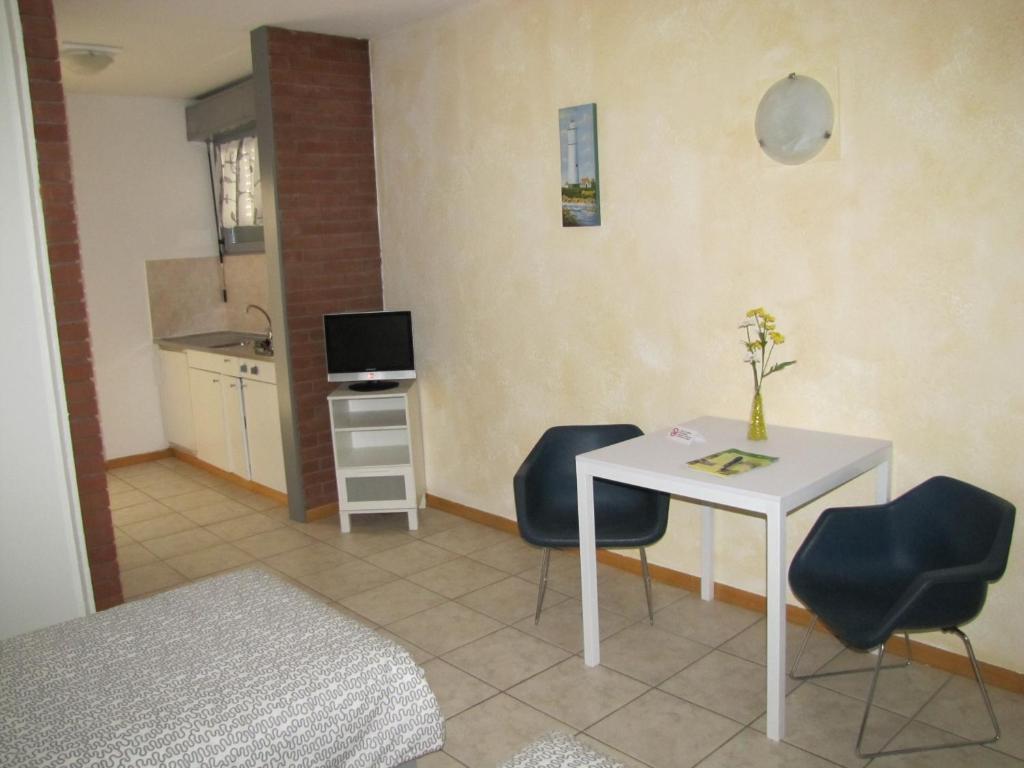 Residence Tell Chiasso Zimmer foto